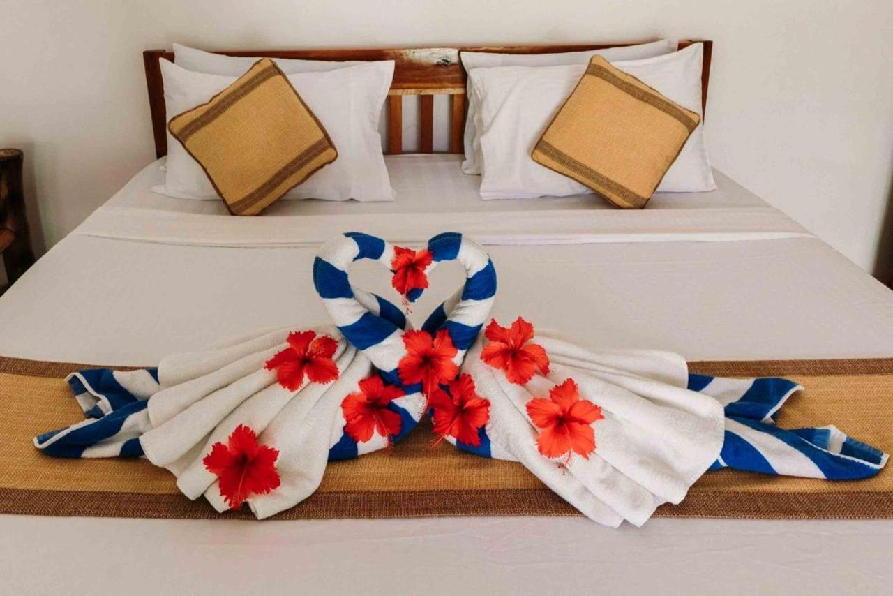 Romantic Beach Villas General Luna  Kültér fotó